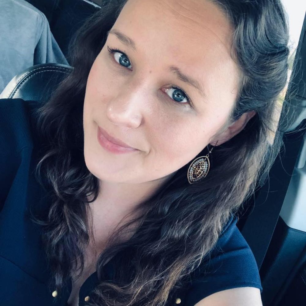 Meet your Posher, Angela